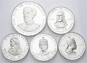 ETIOPIA - Haile Selassie I, 1930-1974. - Set 1972 composto da n. 1- 10 Dollari e n. 4 - 5 Dollari, 5 Sovrani del Regno di Etiopia.